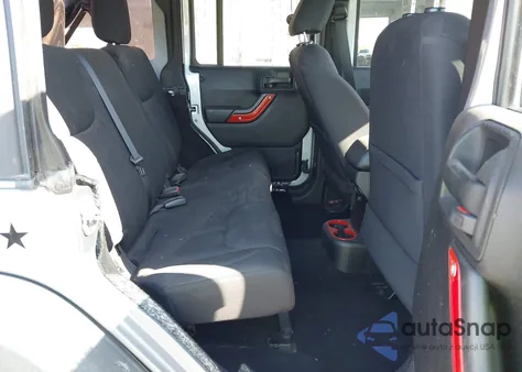 2015 Jeep Wrangler Unlimited Sport z USA, uszkodzony, nr VIN 1C4BJWDG7FL587014